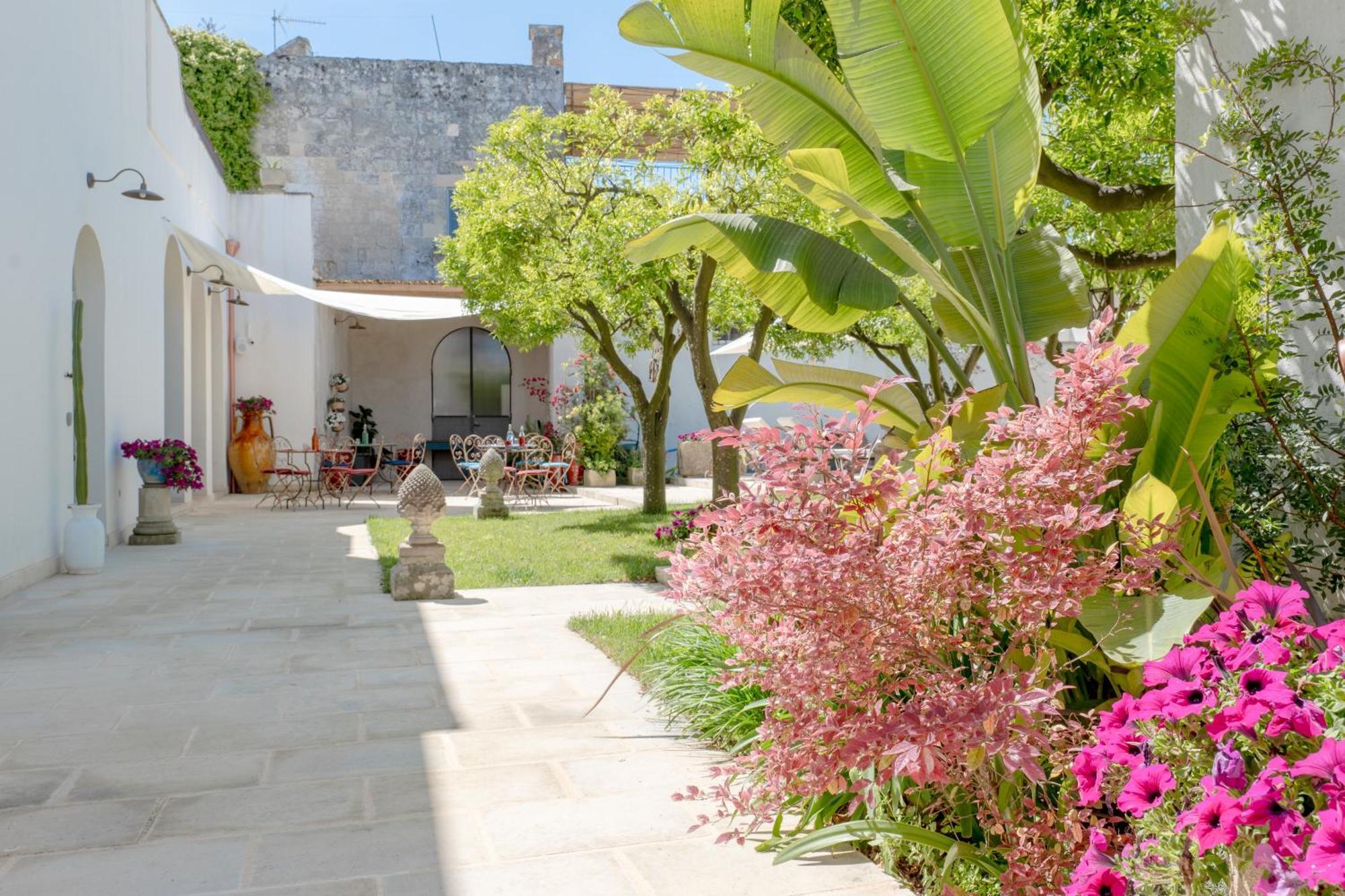 مبيت وإفطار جوردينيانو Palazzo Angelica - Luxury Retreat Otranto المظهر الخارجي الصورة