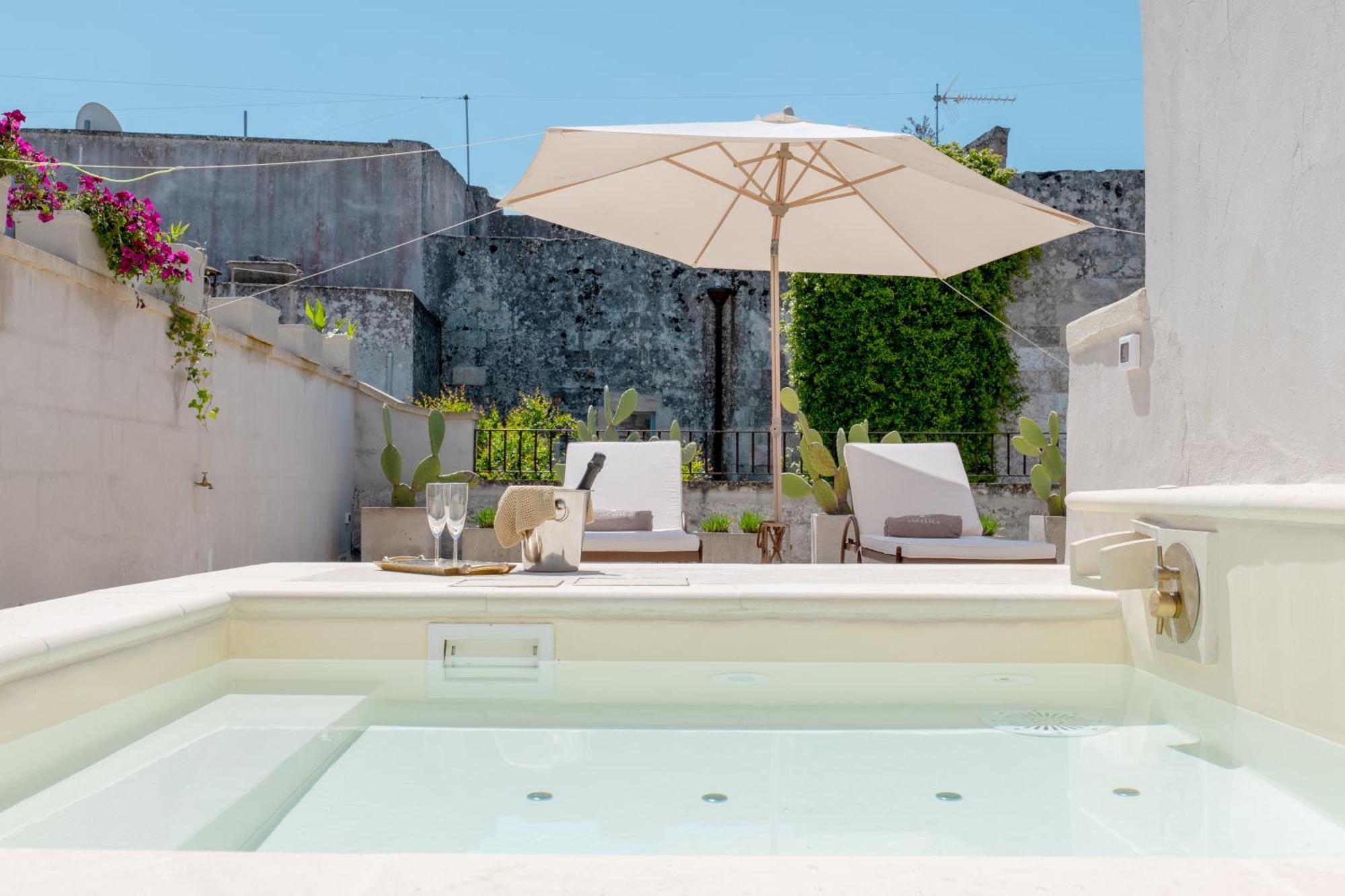 مبيت وإفطار جوردينيانو Palazzo Angelica - Luxury Retreat Otranto المظهر الخارجي الصورة