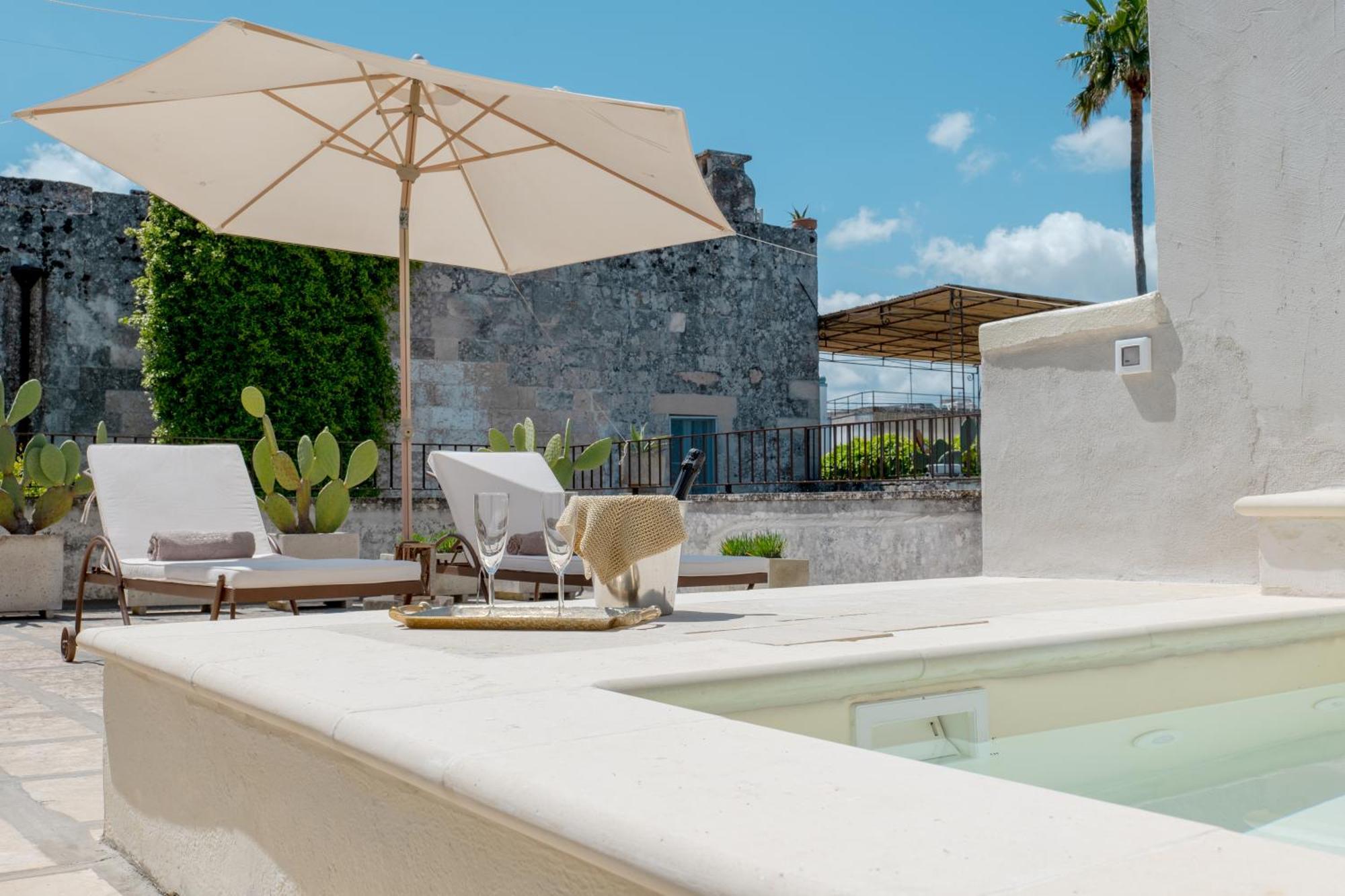 مبيت وإفطار جوردينيانو Palazzo Angelica - Luxury Retreat Otranto المظهر الخارجي الصورة